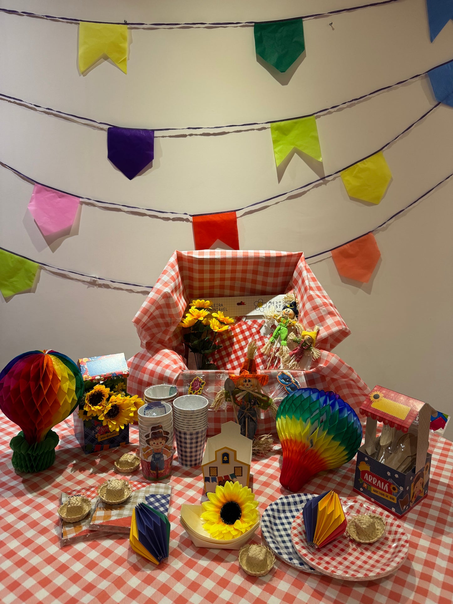 Arraial na Caixa Petit Comité